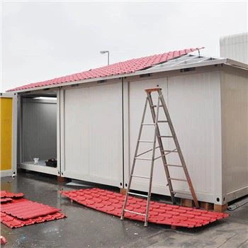 Case per container flat pack con quattro camere da letto